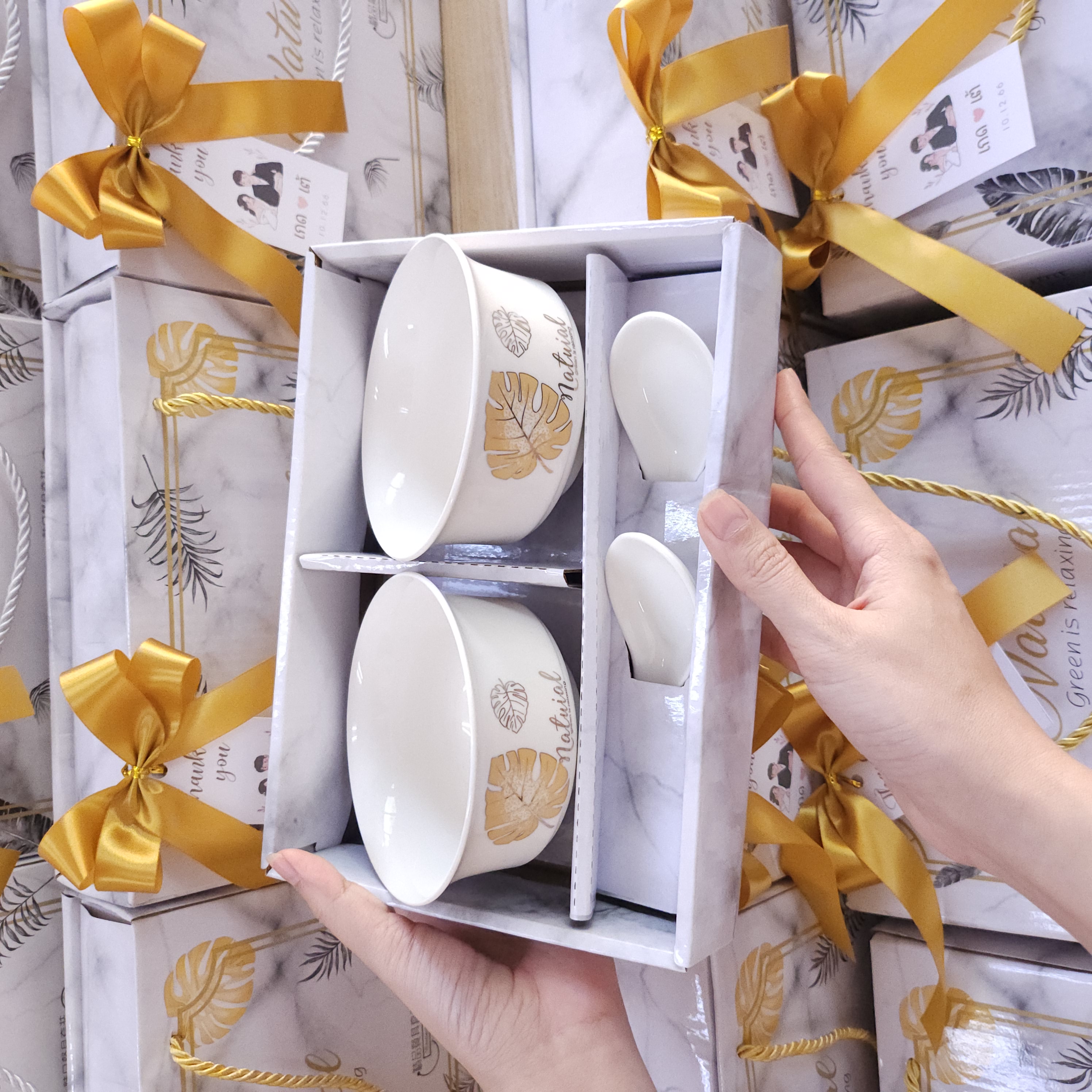 ของรับไหว้ เซ็ตถ้วย2ช้อน2 ของรับไหว้ถ้วยชามเซรามิคจัดเซ็ต